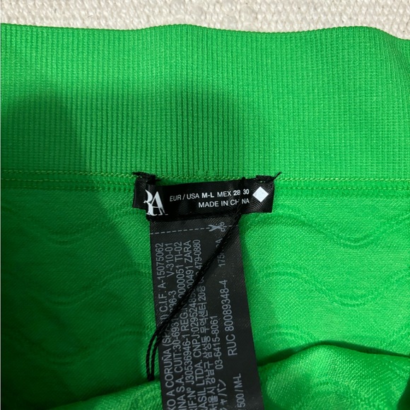 Zara shorts - Picture 2 of 2